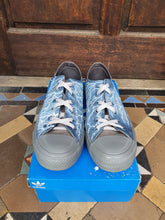 Load image into Gallery viewer, "Stormflash" - Custom Trainers